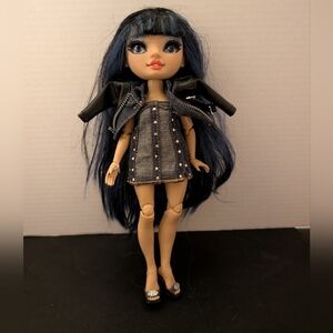 Rainbow High Doll Nguyen Black Hair